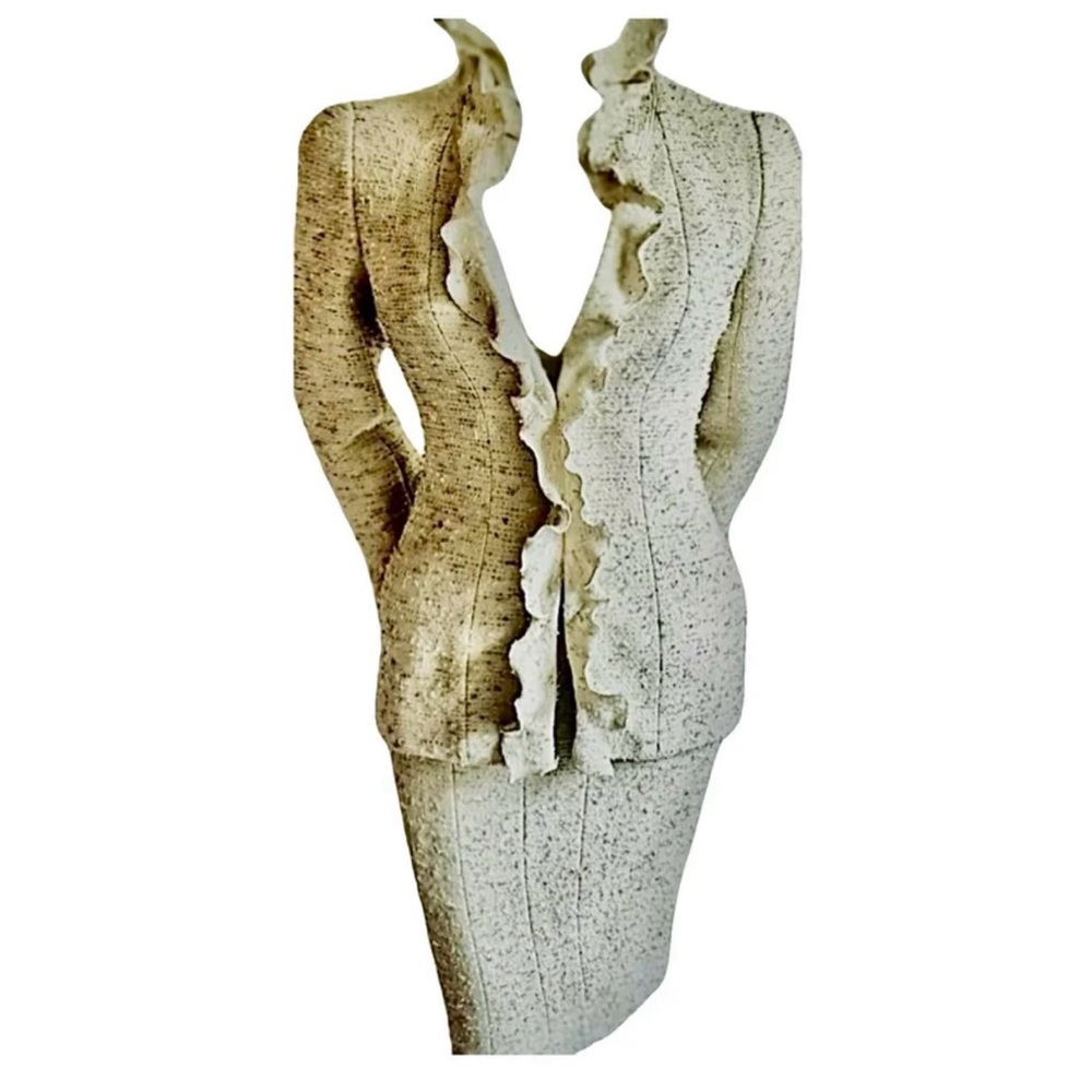 Chanel vintage ruffled tweed skirt suit, Fall/Winter 1999